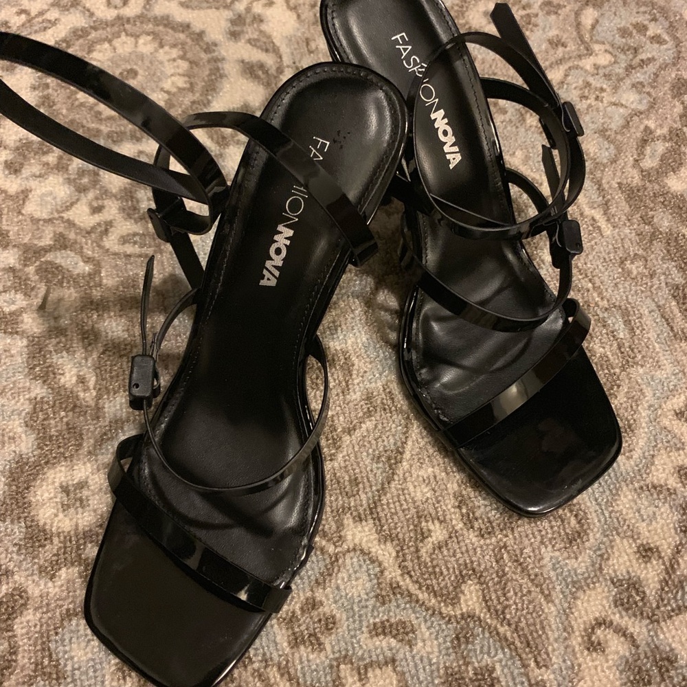 Fashion Nova Pumps